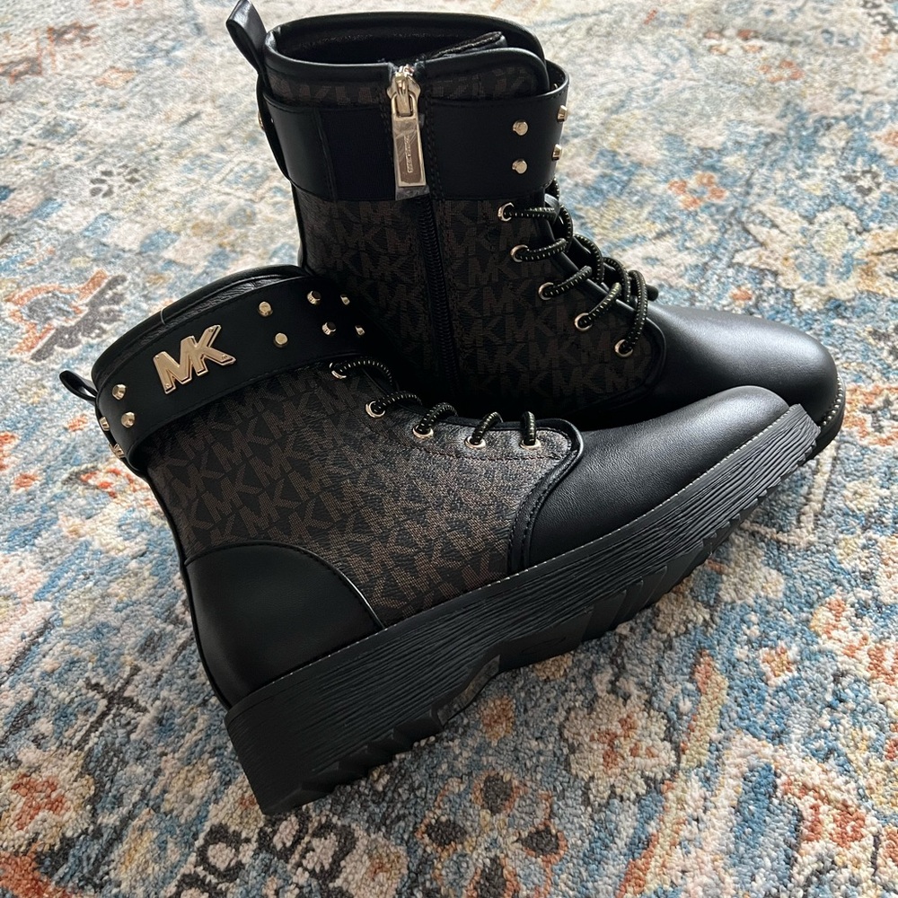 Girls Sz3 Michael Kors Black and Brown Ankle Boots